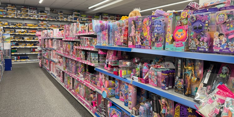 Mädchenspielzeug im EDER Profi-Baumarkt