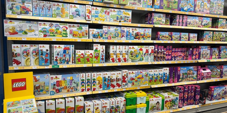 große Legoauswahl im EDER Profi-Baumarkt
