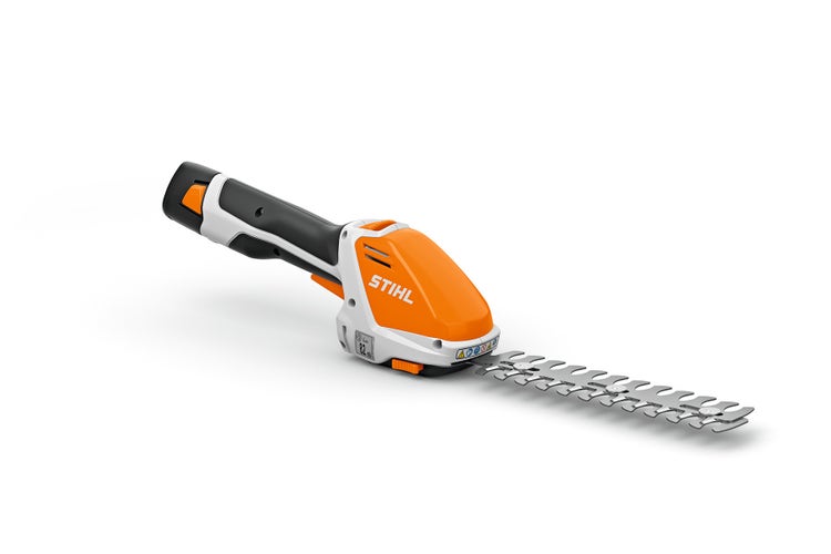 STIHL HSA 26 mit Strauchmesser im EDER-Profi-Baumarkt