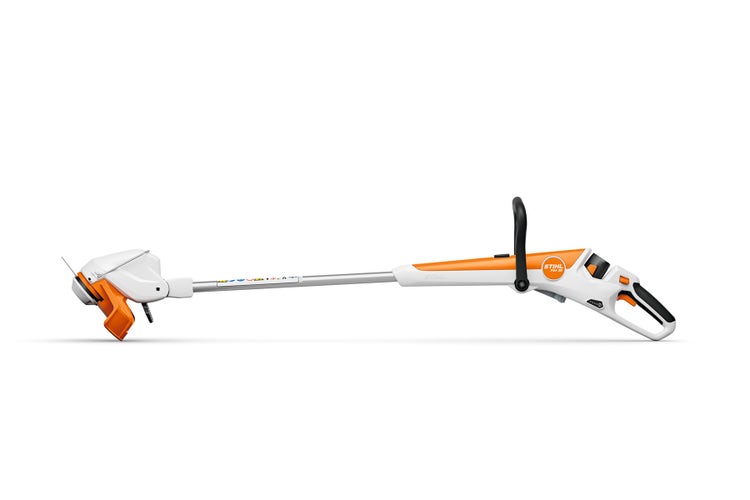Liegende STIHL FSA 30 im EDER-Profi-Baumarkt
