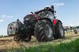 Bild eines roten Case Traktors